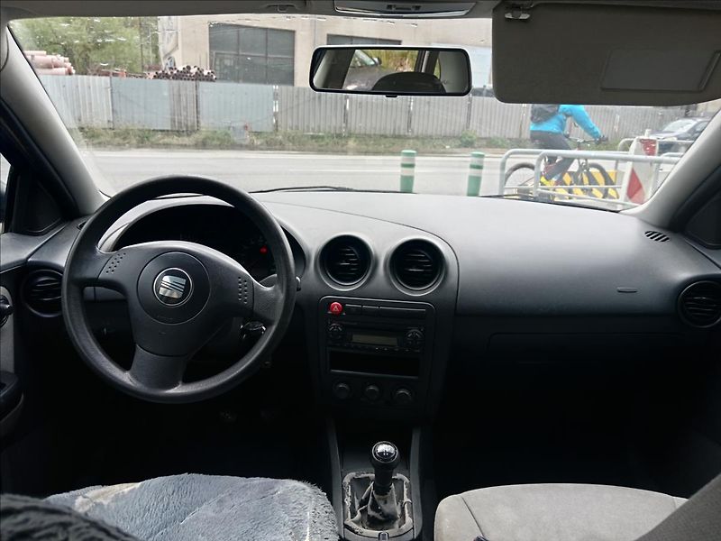 Seat Ibiza 1,9 SDi  Stella - fotka 18 z 23
