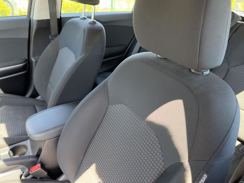Kia Ceed 1.0 t-gdi 88 kW / DPH - fotka 14 z 20