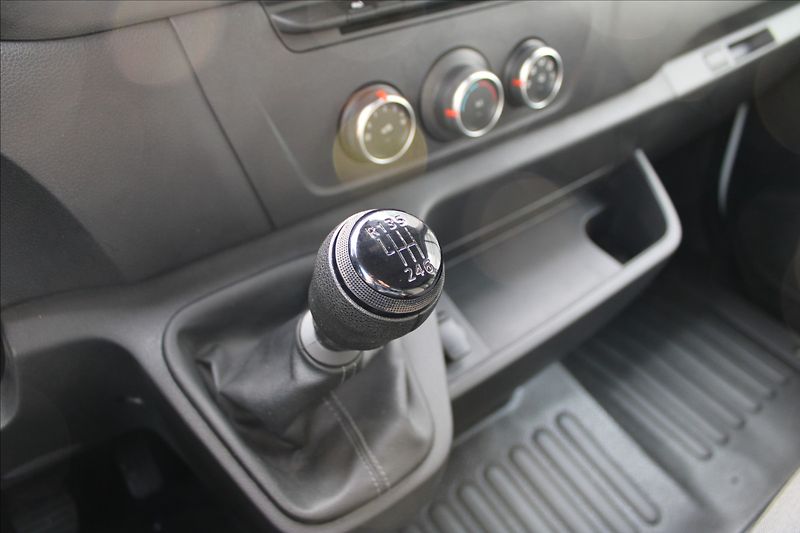 Renault Master 2,3 1. majitel CZ DPH - fotka 20 z 21