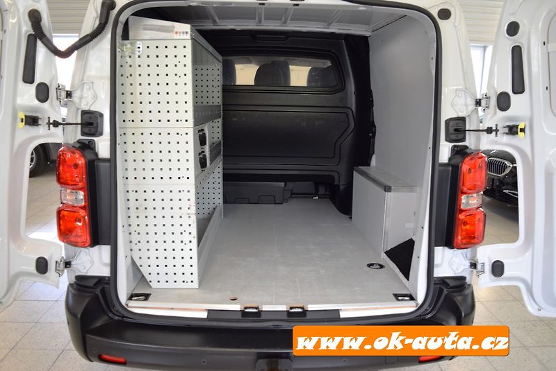 Peugeot Expert 2.0 BHDI LONG 6.MÍST AUTOMAT   - fotka 16 z 56