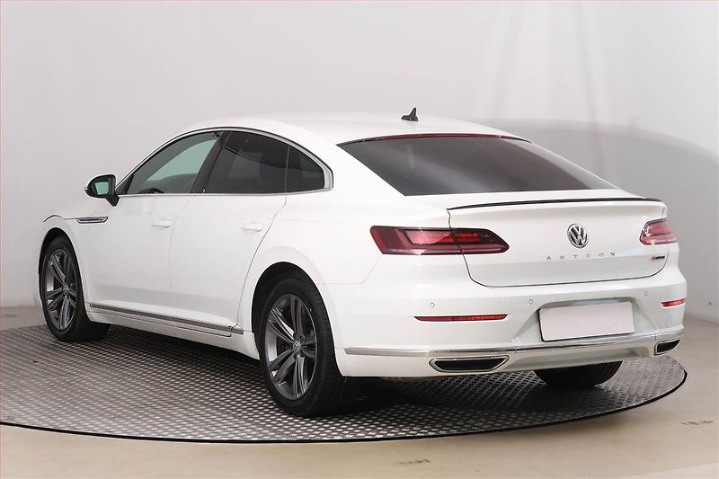 Volkswagen Arteon (2019) R-line 2.0 BiTDI 4Motion - fotka 4 z 21