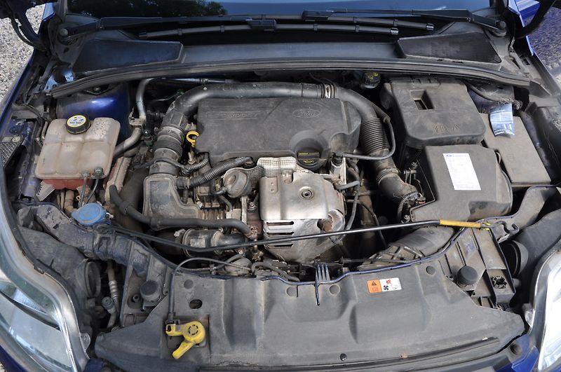 Ford Focus 1.0i EcoBoost 74kW - fotka 9 z 16