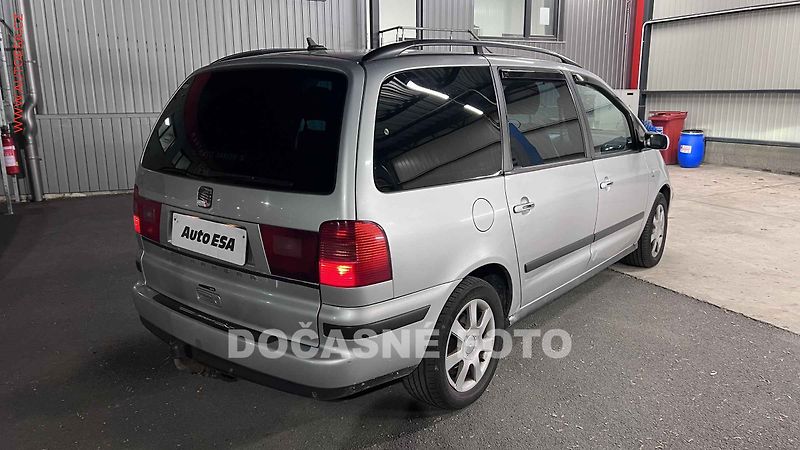 Seat Alhambra (2007) 2.0 TDi, ČR, xenon, autoAC - fotka 2 z 3