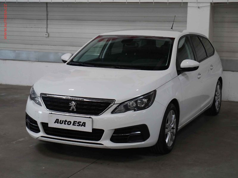 Peugeot 308 (2020) 1.5HDi, ČR, AC, tempo - fotka 3 z 17