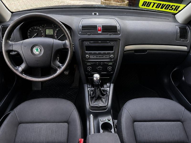 Škoda Octavia 2,0TDi (103kW)*STK DO 8/2028* - fotka 7 z 14