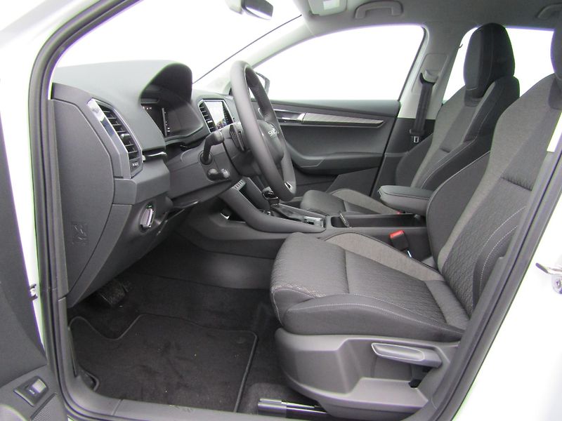 Škoda Karoq (2026) Top Selection 2,0 TDI 4x4 DSG - fotka 18 z 30