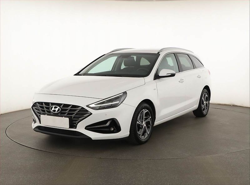 Hyundai i30 (2023) Smart 1.5 T-GDI MHEV, Automat - fotka 2 z 16