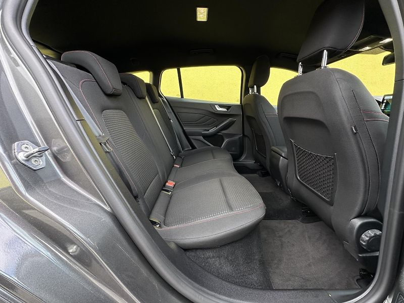 Ford Focus (2024) KOMBI ST LINE 1.5/85kW * LED - fotka 27 z 43