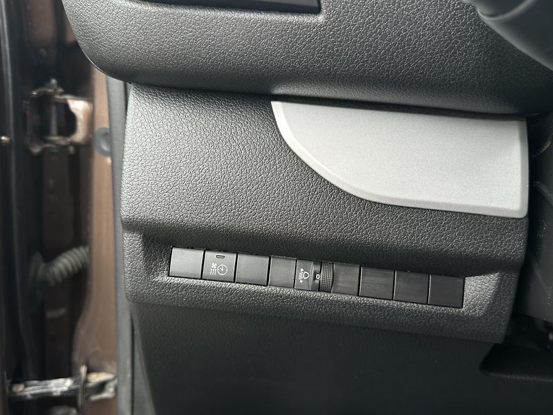 Toyota ProAce (2020) AUTOMAT 2.0/130kW ČR * 5.Míst  - fotka 6 z 36