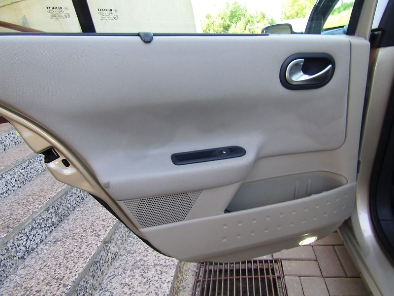 Renault Mégane (2006) 1.5 DCi 78kW CZ PŮVOD - fotka 20 z 37
