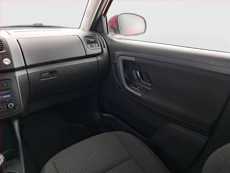 Škoda Fabia (2011) 1.2 TSI, nová STK, Tažné - fotka 8 z 13