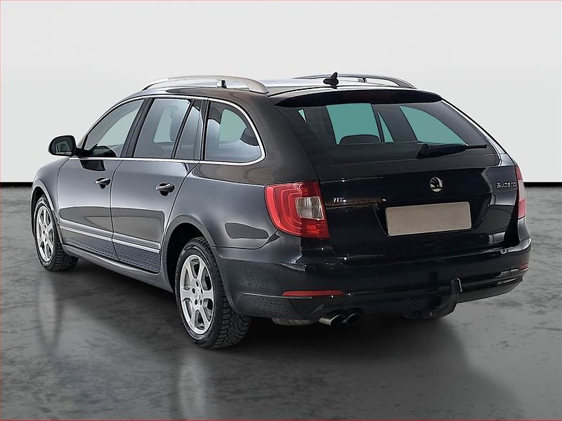 Škoda Superb (2012) 2.0 TDI, 4X4, Automat, Navi - fotka 4 z 19