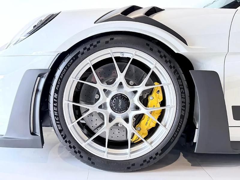 Porsche 911 (2025) Okruhová GT3 RS - fotka 6 z 13