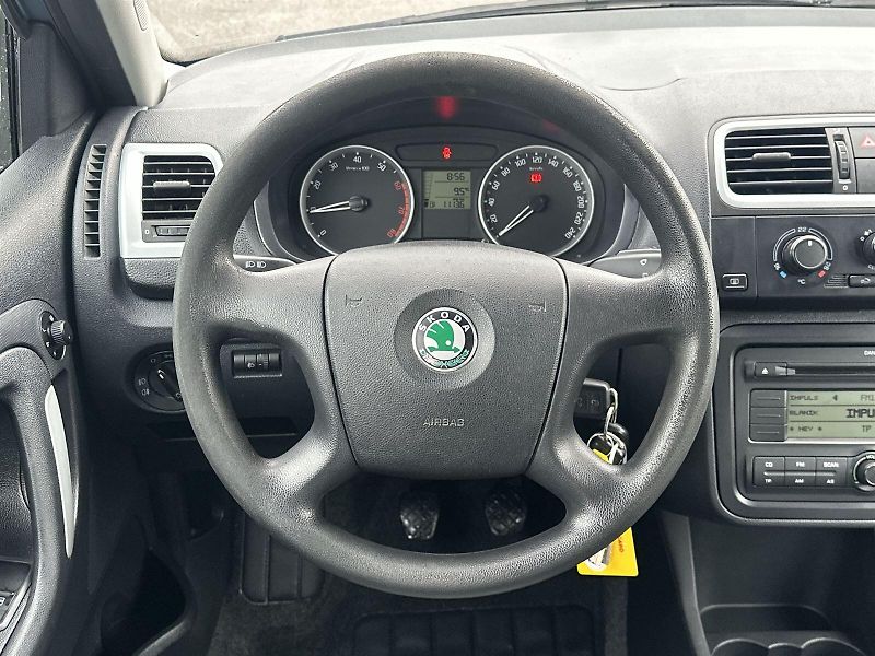 Škoda Fabia (2008) 1.2 HTP Ambiente - fotka 6 z 26