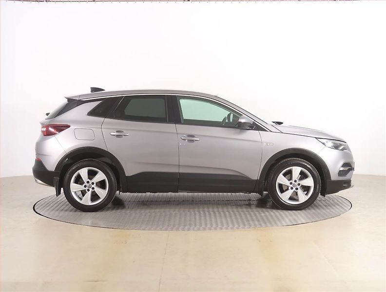 Opel Grandland X (2019) 1.5 CDTI, Serv.kniha, Kůže - fotka 6 z 17