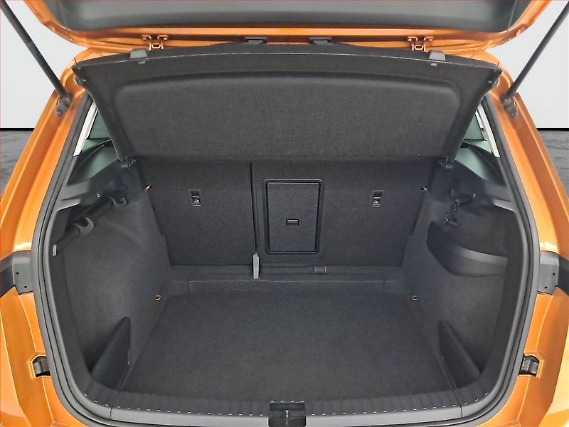 Škoda Karoq (2023) 1.5 TSI - fotka 14 z 24