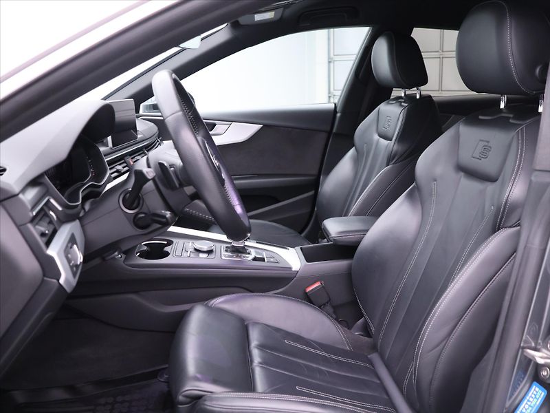 Audi A5 3.0 TDI 210kW quattro DPH CZ - fotka 12 z 41