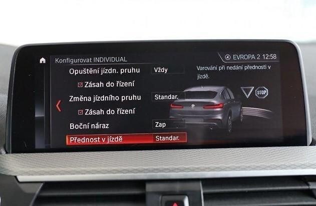 BMW X4 - fotka 10 z 23