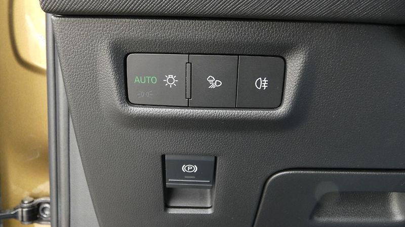 Škoda Kodiaq 2,0 TDi Selection 142 kW 4x4 D - fotka 10 z 31