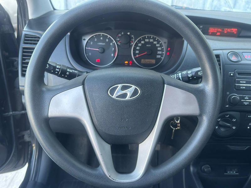 Hyundai i20 (2009) 1.2i, 57KW - fotka 16 z 20