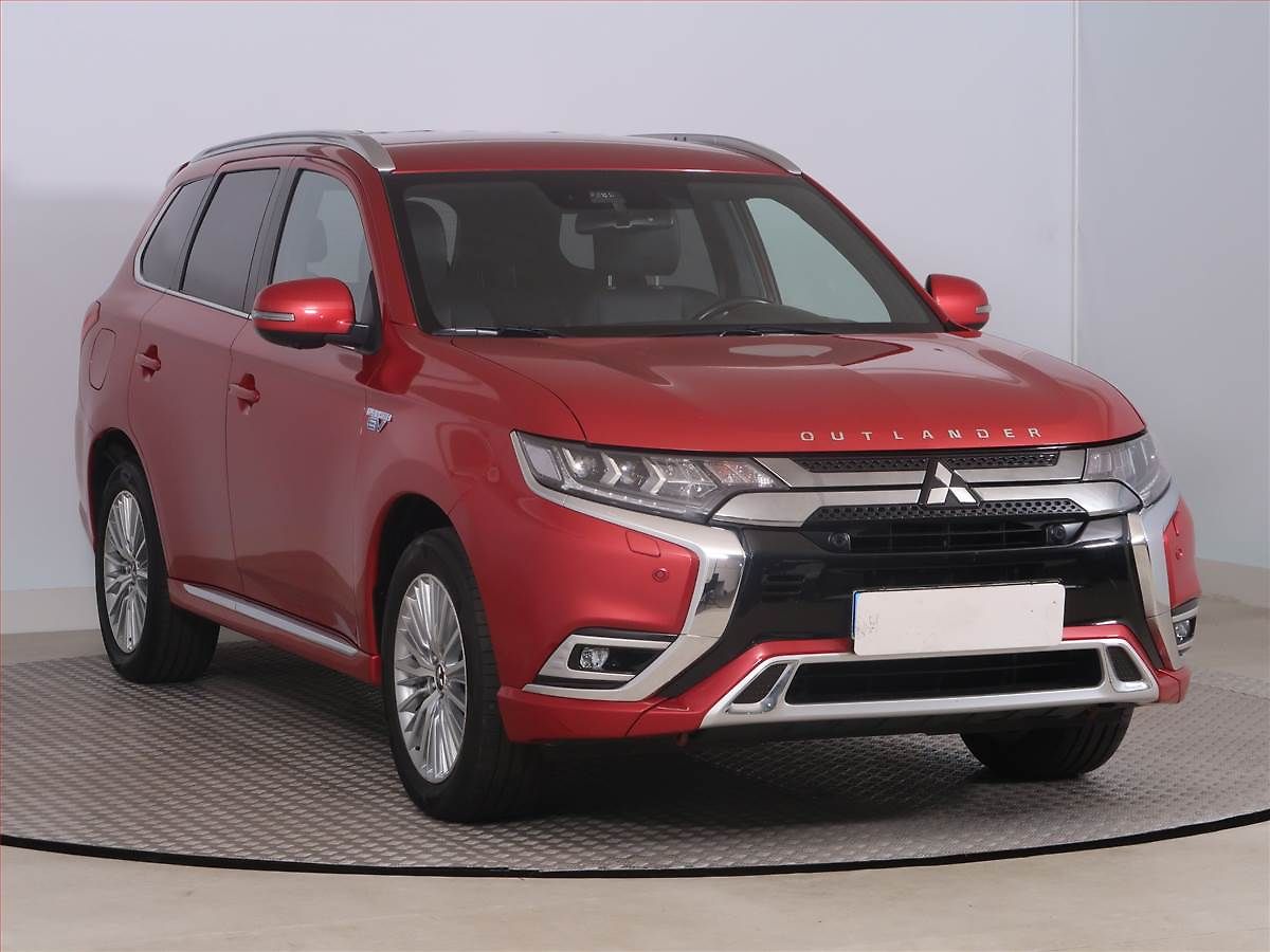 Mitsubishi Outlander 2.4 PHEV, 4X4, Automat
