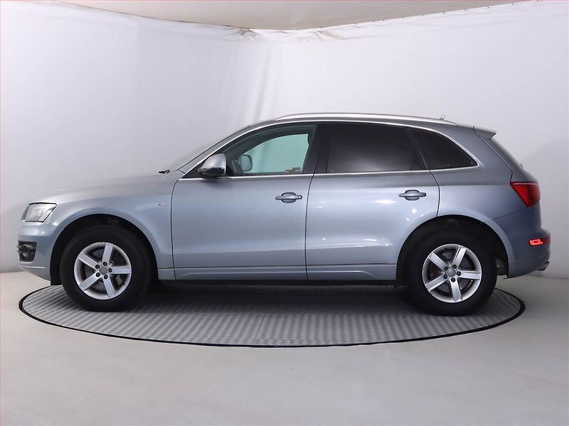Audi Q5 (2010) S line 3.0 TDI, 4X4, Automat - fotka 3 z 19