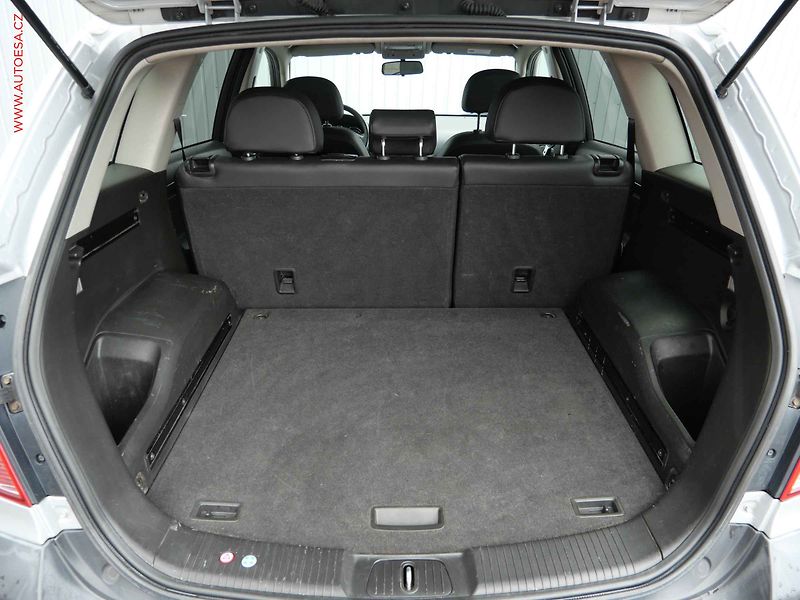 Opel Antara (2011) 2.4 16V - fotka 7 z 20