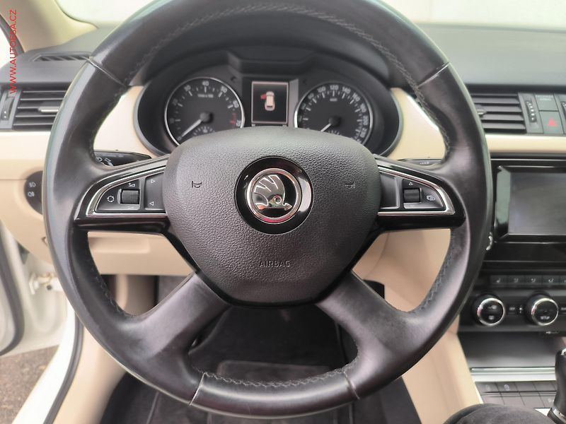 Škoda Octavia (2013) 1.8 TSI 4x4, ČR, Ambition - fotka 16 z 20