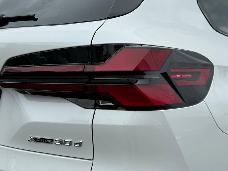 BMW X5 3,0 210 kW xDrive30d - fotka 48 z 55