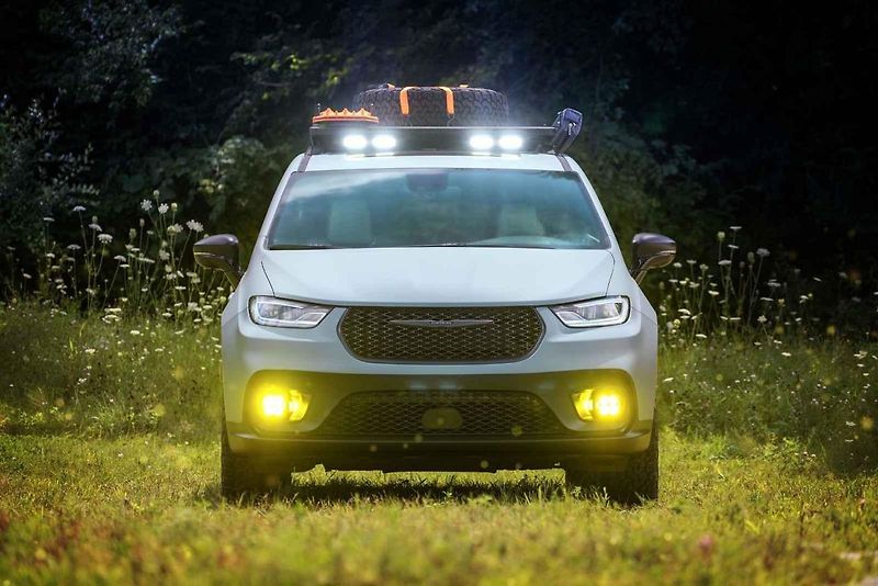 Chrysler Pacifica Grizzly Peak