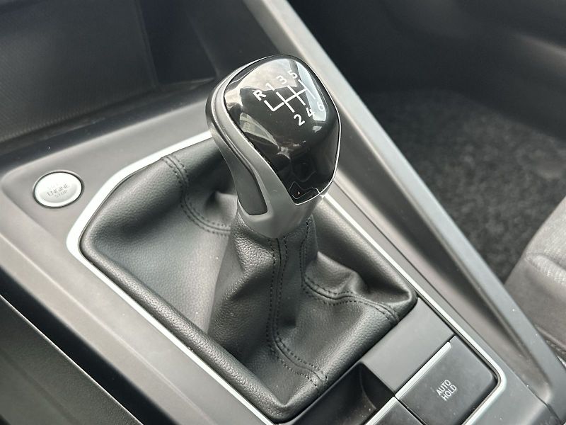 Volkswagen Golf Variant (2022) 1.0 TSI Life - fotka 16 z 30