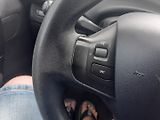 Peugeot 208 (2015) 1.0  PT ,AC,TEMP. - náhled 8