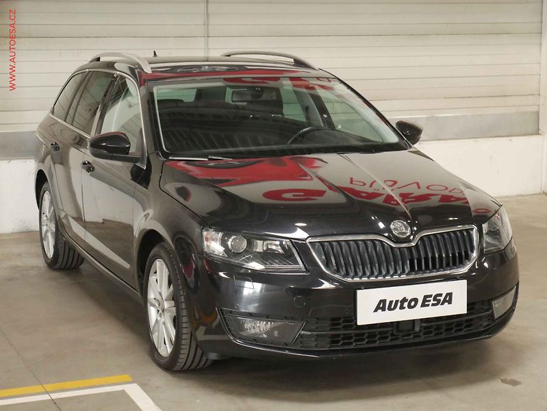 Škoda Octavia (2014) 2.0 TDi, Elegance, DSG - fotografie inzerátu
