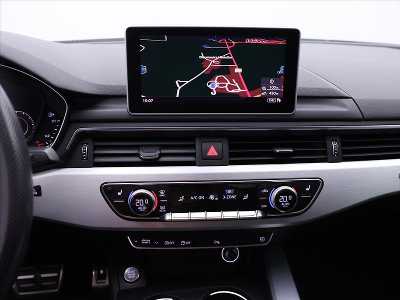 Audi A4 2,0 TDI 140kW Aut Quattro CZ - fotka 24 z 36