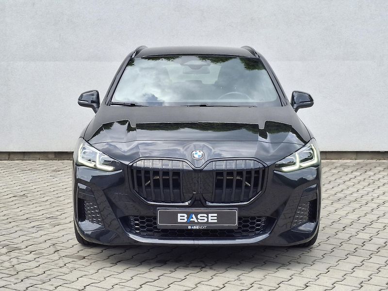 BMW Řada 2 218i Active Tourer M-Sport - fotka 2 z 17