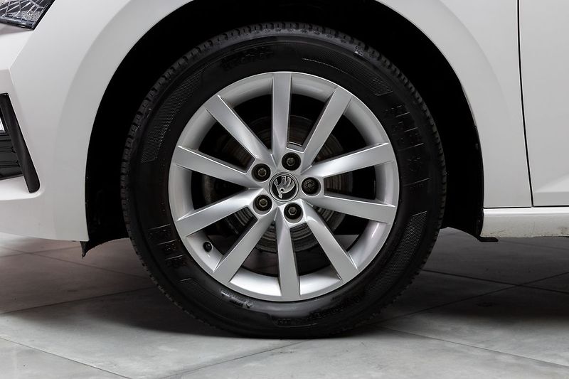 Škoda Scala 1.6 TDI SmartLink+*DPH*ČR 1.M* - fotka 31 z 39