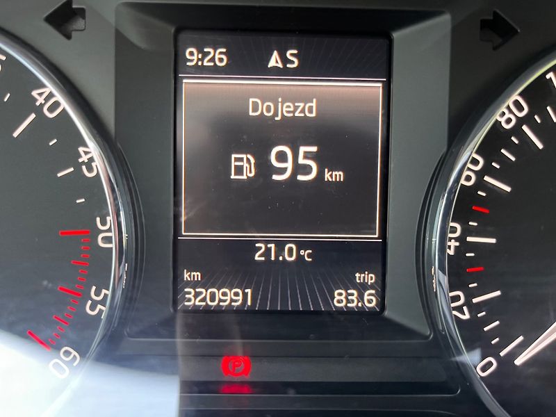 Škoda Octavia (2014) 1.6 TDi 4 x 4 NAVI Sport - fotka 14 z 22