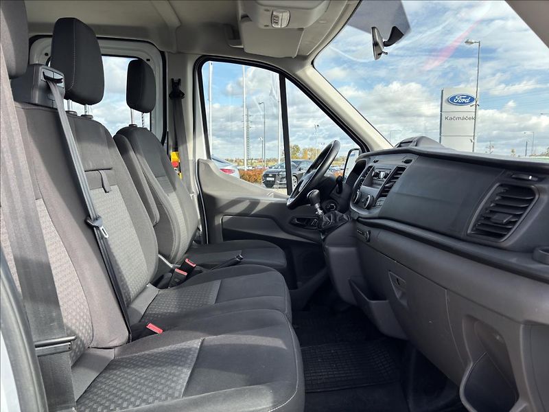 Ford Transit 2,0 EcoBlue 125kW Trend L4 - fotka 23 z 45