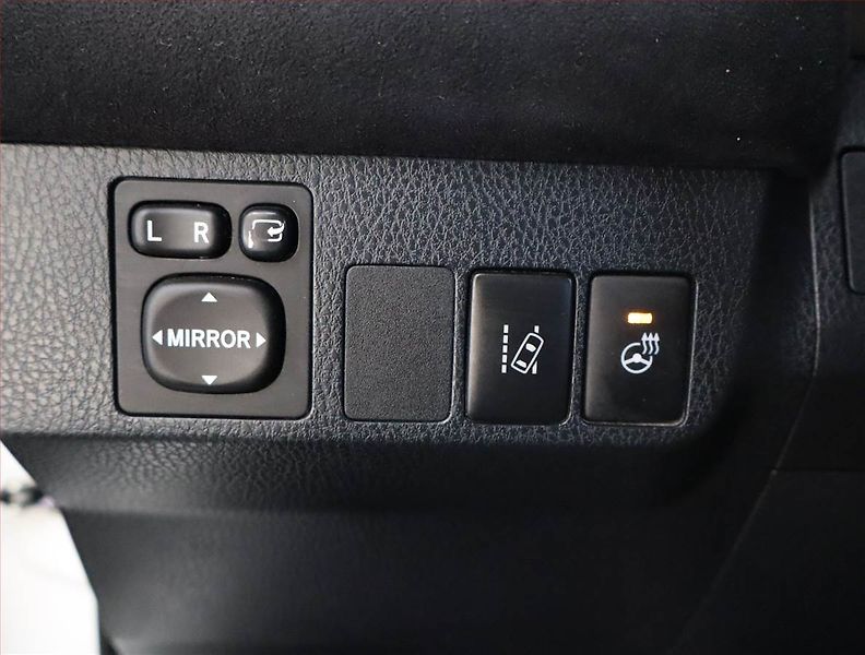 Toyota RAV4 (2018) Executive 2.5 Hybrid - fotka 22 z 24