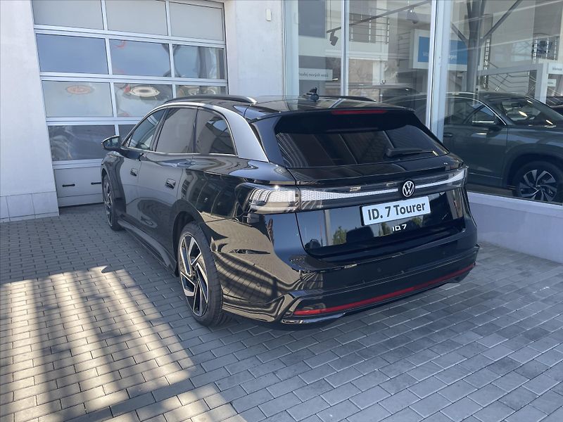 Volkswagen ID.7 Tourer (2025) 86kW, 210kW  Pro S People - fotka 8 z 14