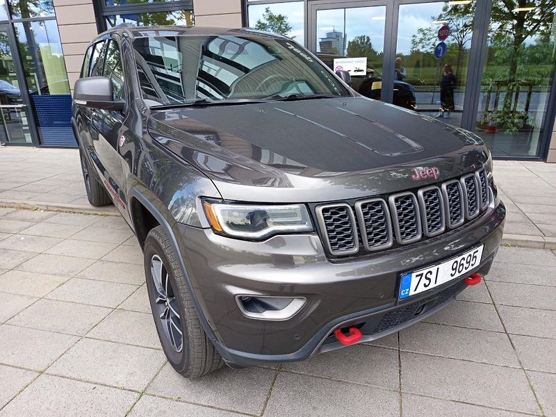 Jeep Grand Cherokee (2017) Trailhawk AWD, TZ 2 800 kg - fotka 7 z 24