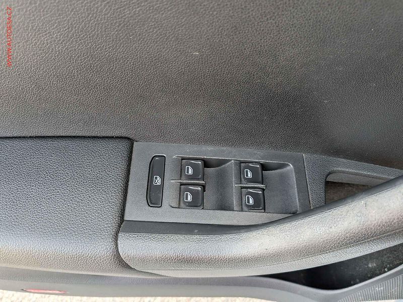 Škoda Octavia (2014) 1.6TDi 4x4, 1.maj, AC, tempo - fotka 12 z 14