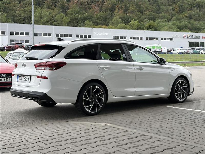 Hyundai i30 1,5 T-GDI DCT  WG N Line Navi - fotka 3 z 26