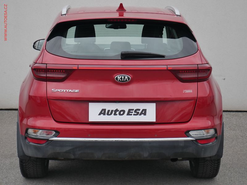 Kia Sportage (2018) 1.6T-GDI, 2.maj,ČR, navi - fotka 5 z 25