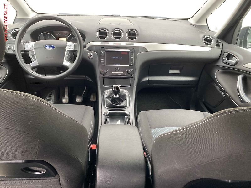 Ford Galaxy (2013) 2.0 TDCi, Champions, navi - fotka 8 z 19