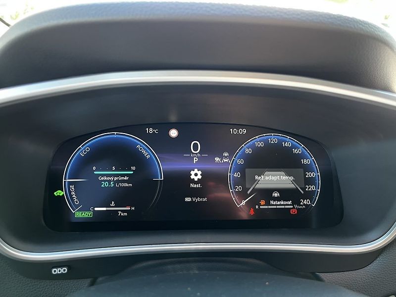 Toyota Corolla Cross 1.8 Hybrid Style ODĚBR IHNED - fotka 18 z 32
