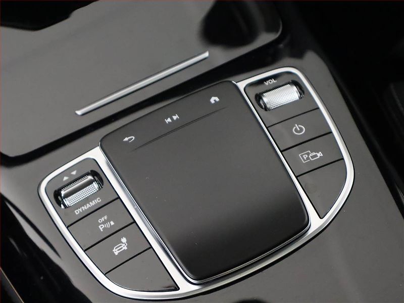 Mercedes-Benz EQC (2022) 400 4MATIC, SoH 98% - fotka 24 z 27