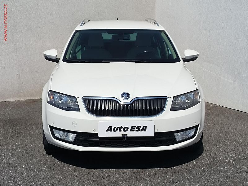 Škoda Octavia (2015) 2.0 TDi 4x4, ČR, Style, DSG - fotka 2 z 23