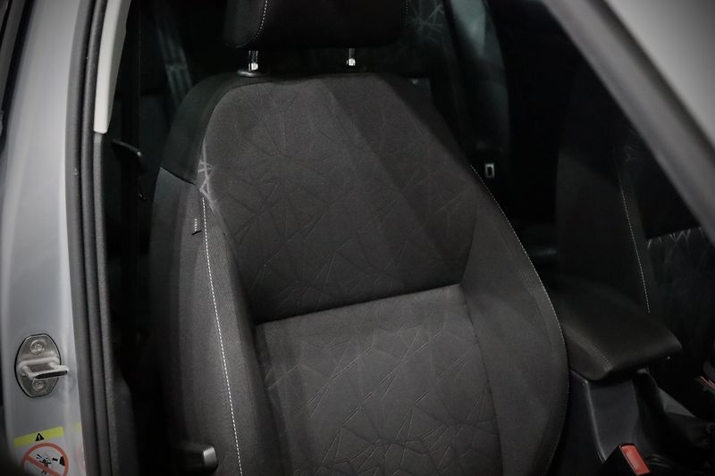 Škoda Octavia 3 FL Combi 1.8 TSI 132 kW DSG - fotka 18 z 38