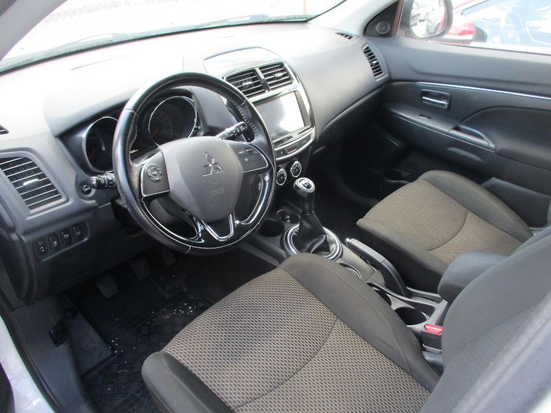 Mitsubishi ASX (2016) 1,6i - fotka 9 z 10